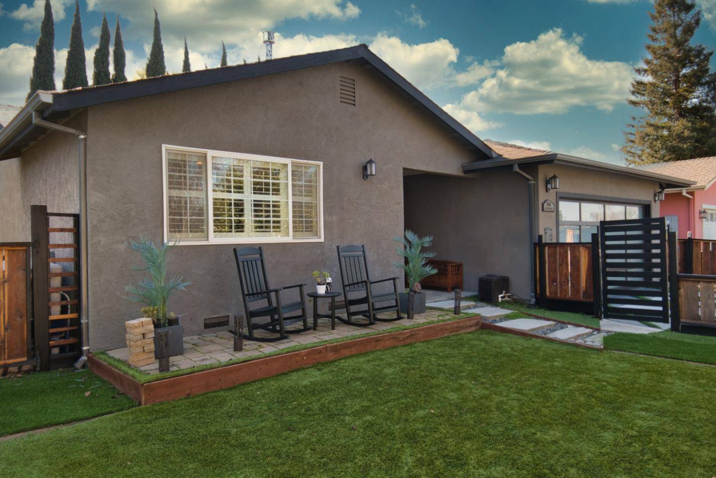 Mountain View, CA 94043,1607 Morgan ST