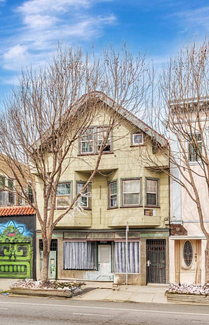 San Francisco, CA 94110,2924-2926 CESAR CHAVEZ ST