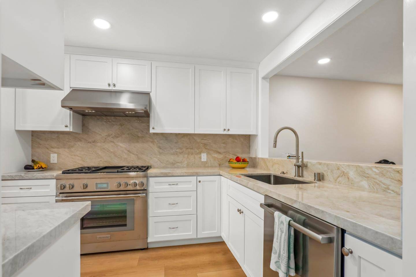 San Jose, CA 95135,6142 Montgomery PL
