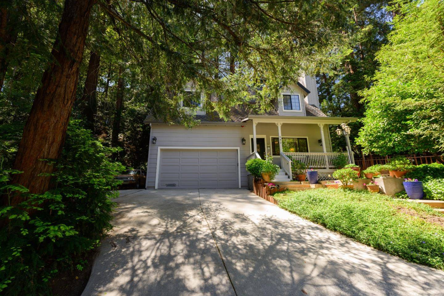 Scotts Valley, CA 95066,585 Bethany DR