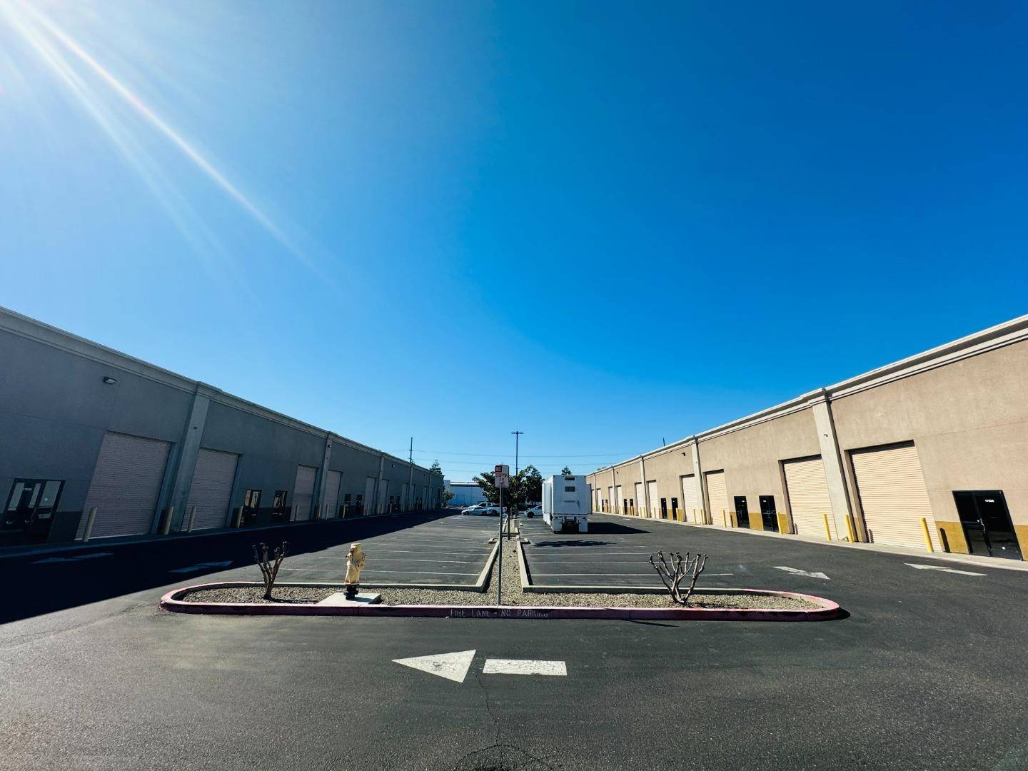 Lathrop, CA 95330,17612 Murphy PKWY