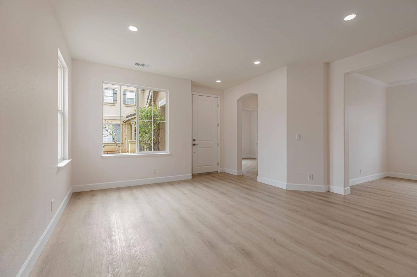 Gilroy, CA 95020,9135 Desiderio WAY