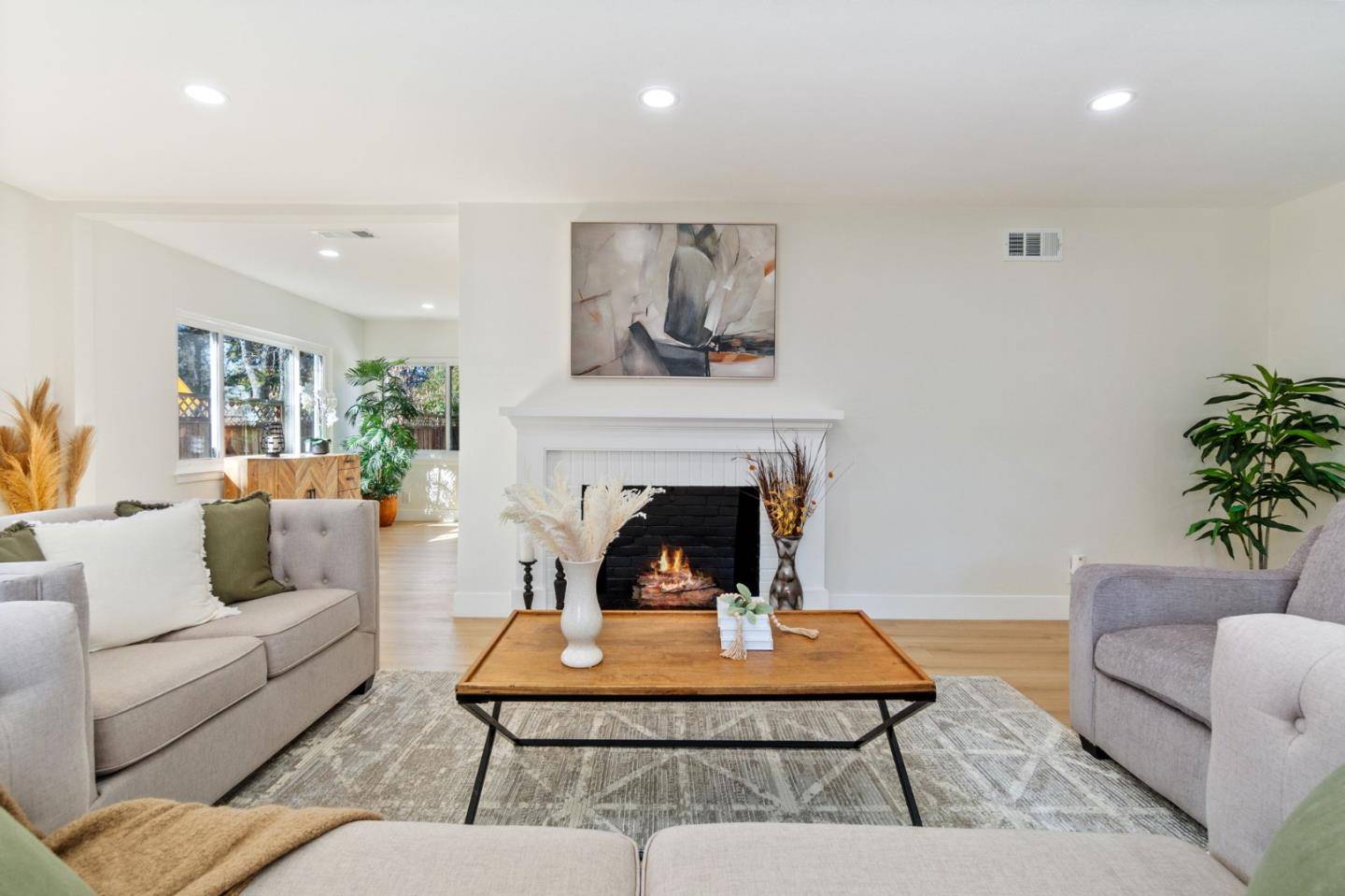 San Jose, CA 95128,1149 S Daniel WAY