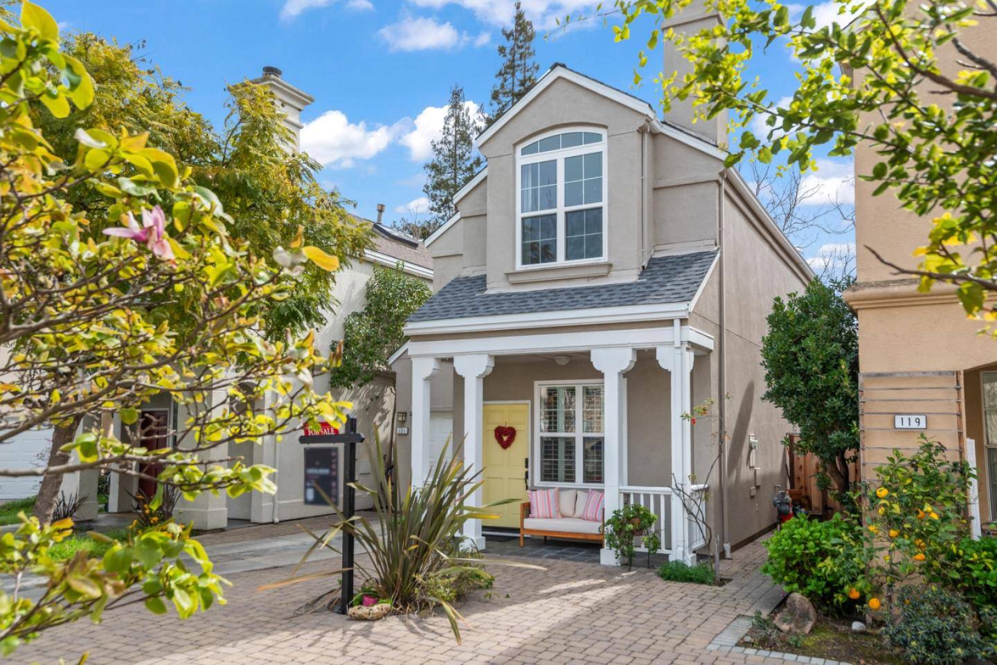 Mountain View, CA 94040,121 Concord CIR