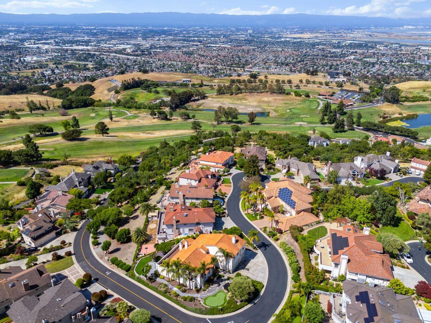 Milpitas, CA 95035,1822 Saint Andrews CT