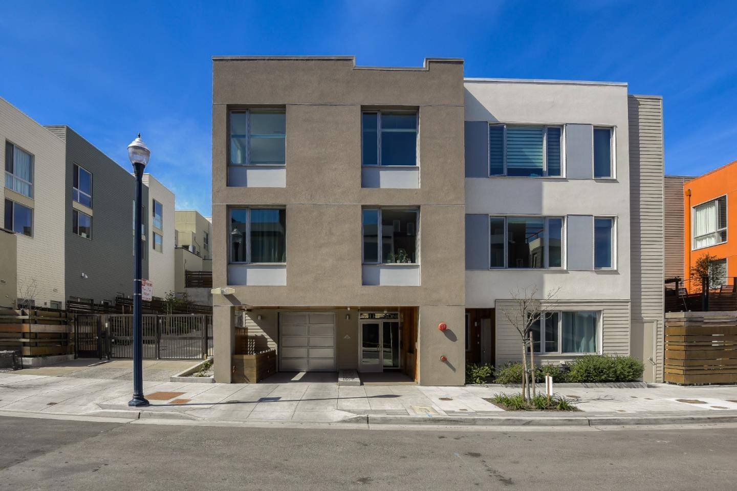 San Francisco, CA 94124,501 Hudson AVE 304