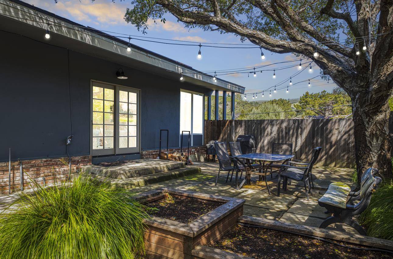 Carmel, CA 93923,27983 Berwick DR