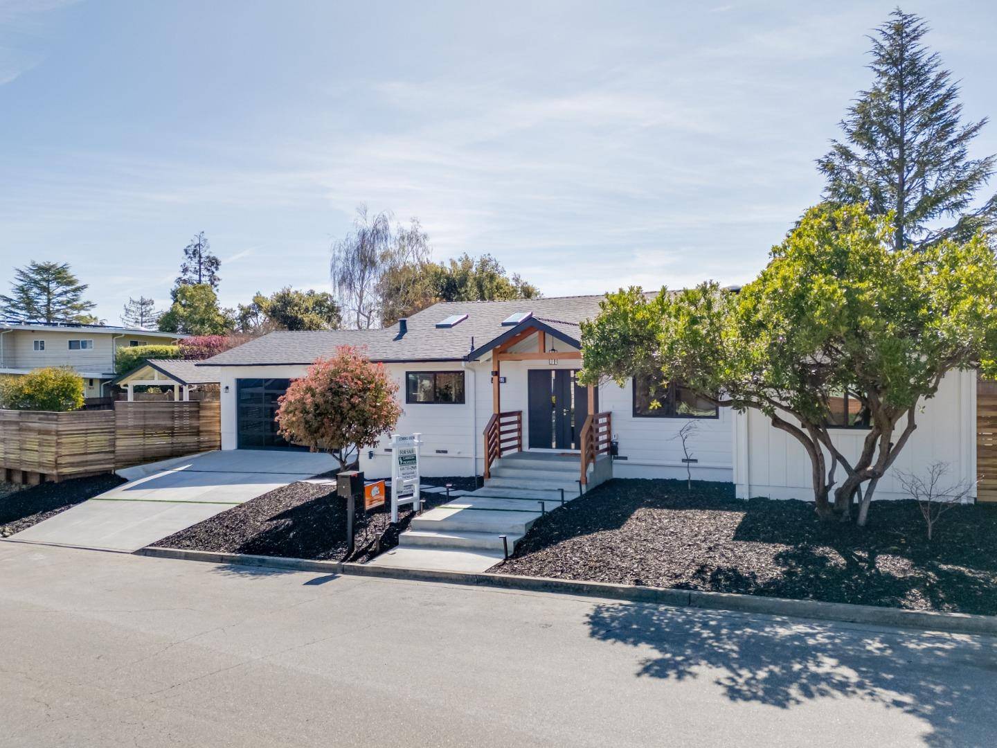 Redwood City, CA 94062,3845 East Lake WAY