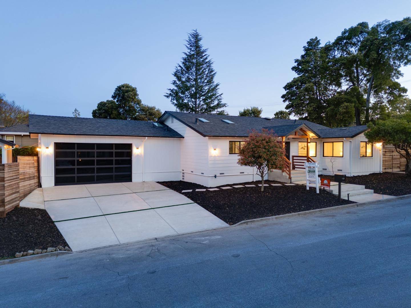 Redwood City, CA 94062,3845 East Lake WAY