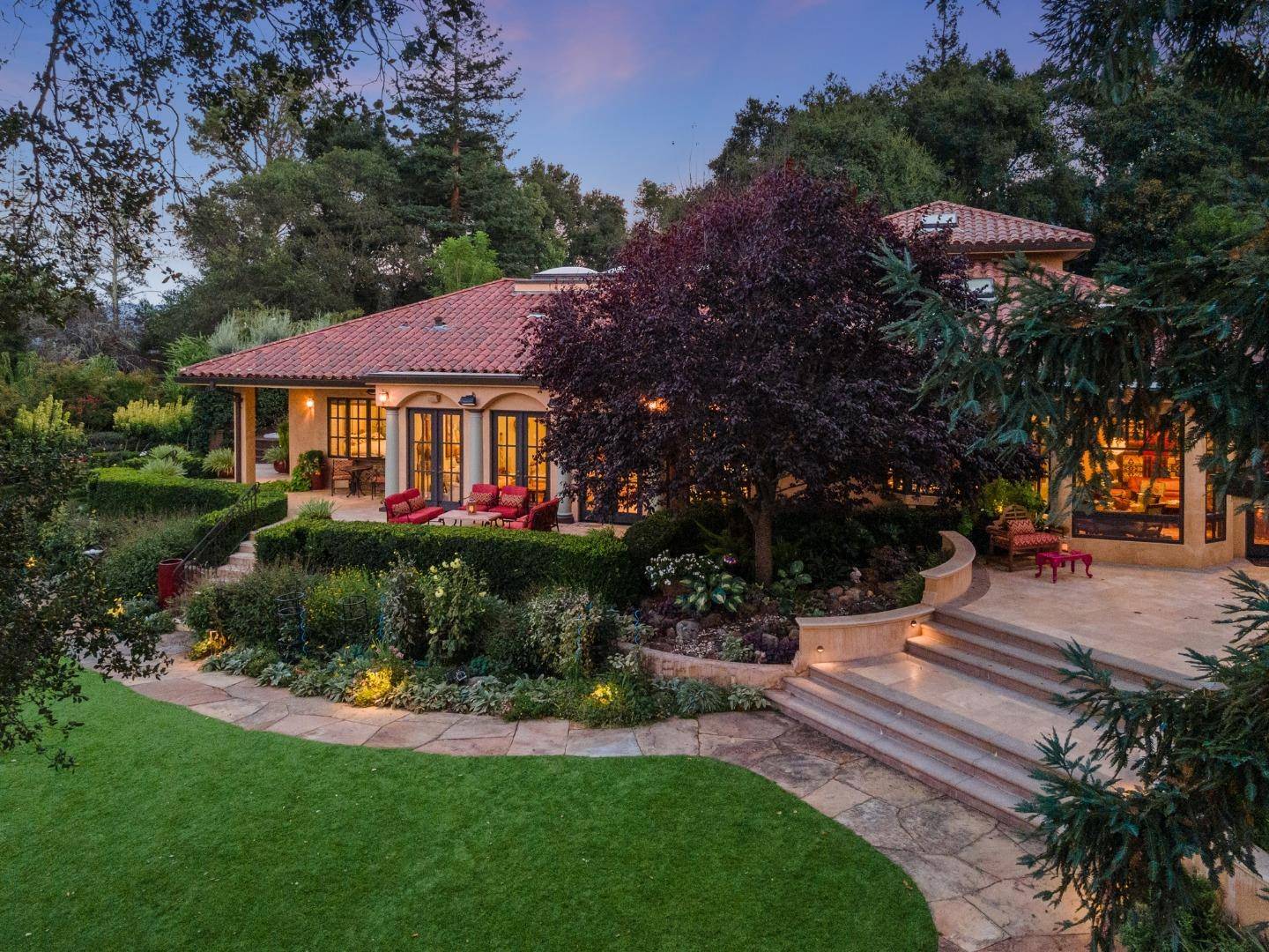 Los Gatos, CA 95033,21106 Brush RD