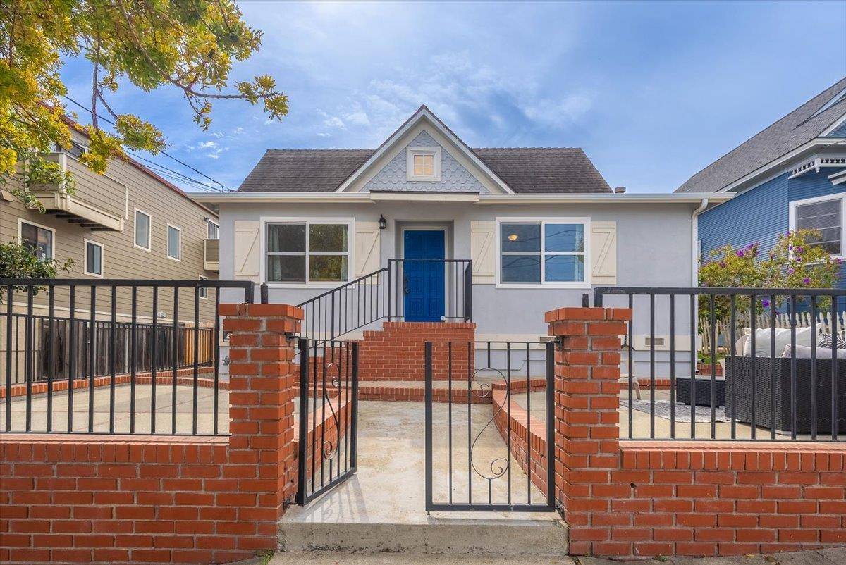 Monterey, CA 93940,739 W Franklin ST