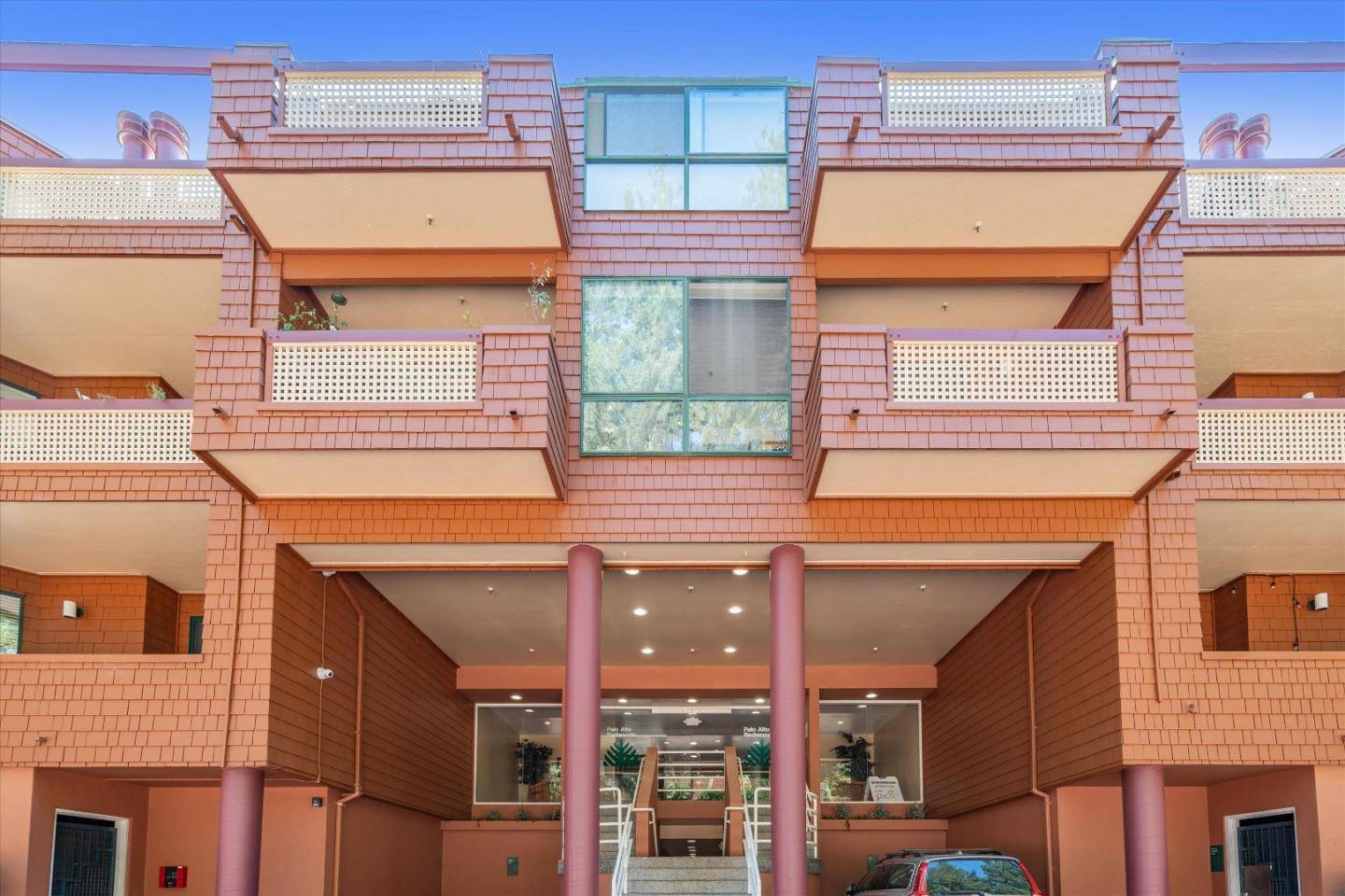 Palo Alto, CA 94306,4250 El Camino Real B120