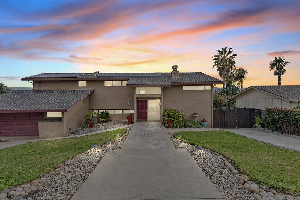 Hollister, CA 95023,561 Donald DR