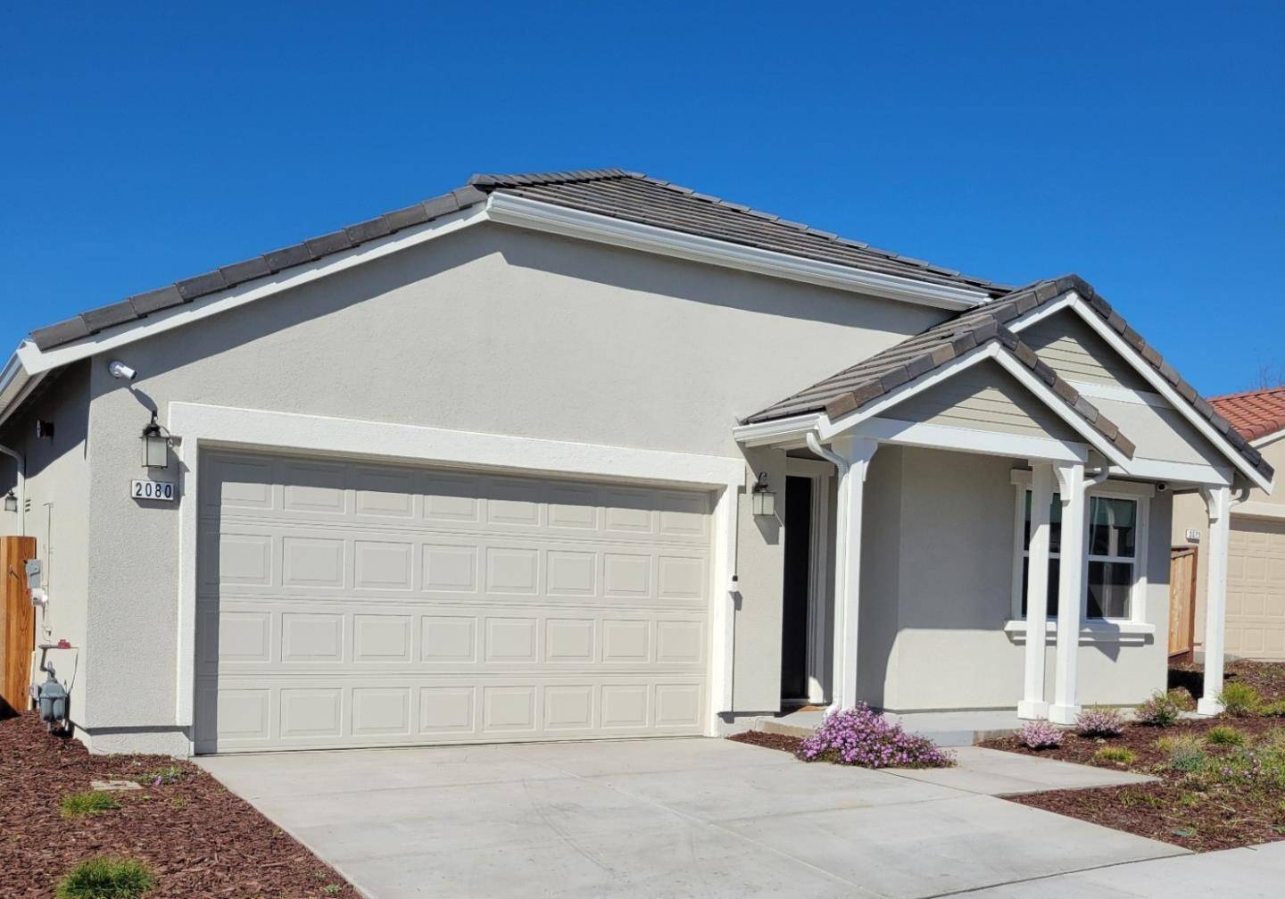 Hollister, CA 95023,2080 Fuchsia DR