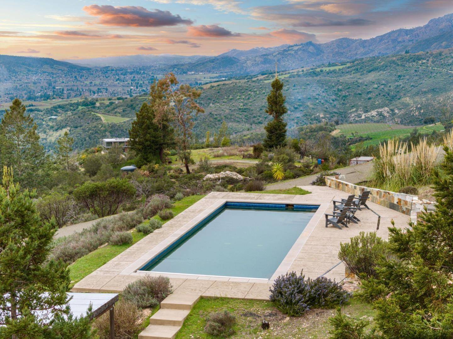 Glen Ellen, CA 95442,2583 Trinity RD