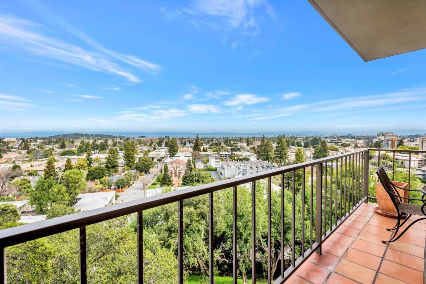 San Mateo, CA 94402,50 Mounds RD 305