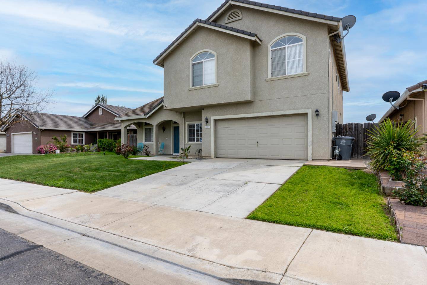 Los Banos, CA 93635,2231 Racquet Club DR