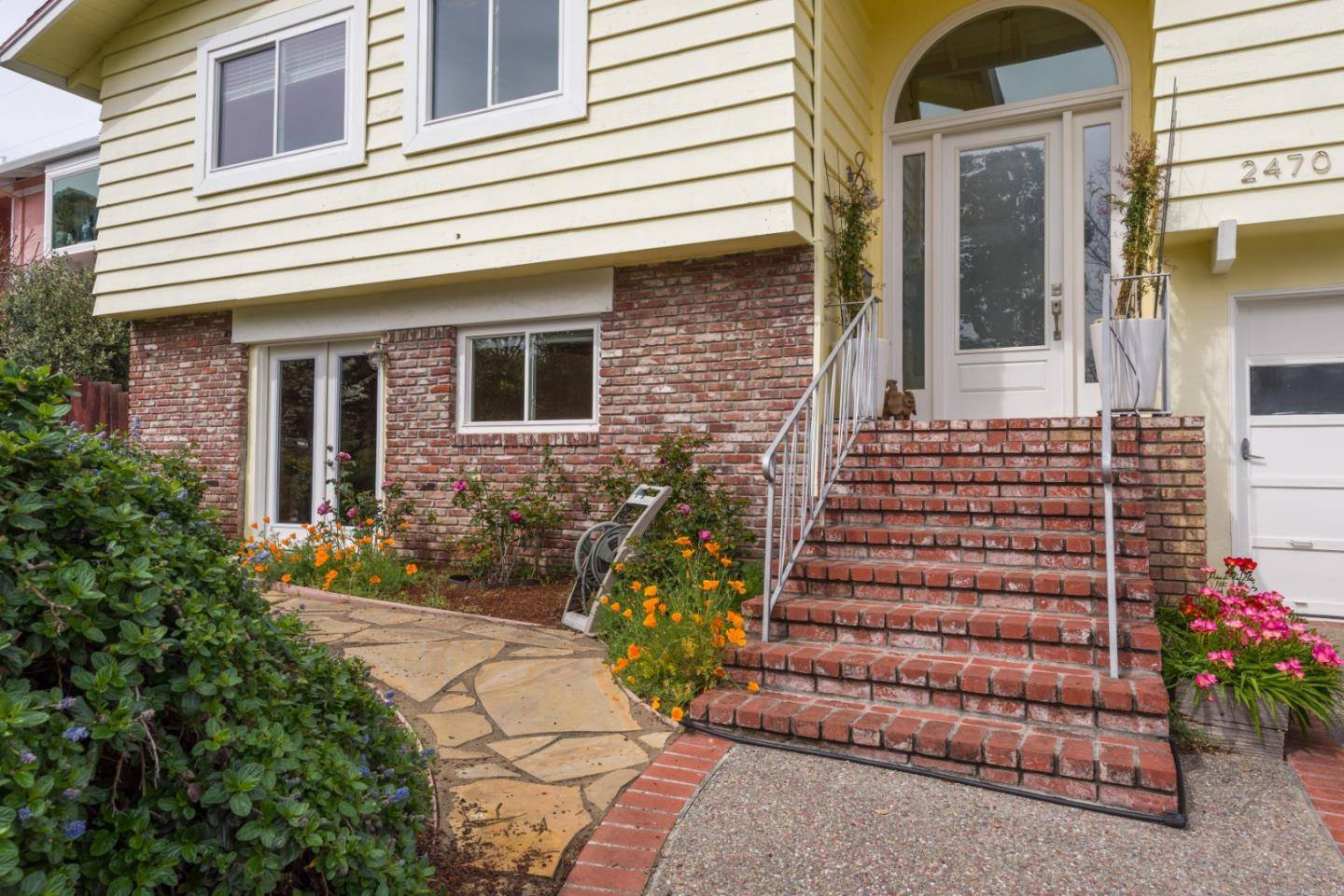 Redwood City, CA 94061,2470 Edith AVE