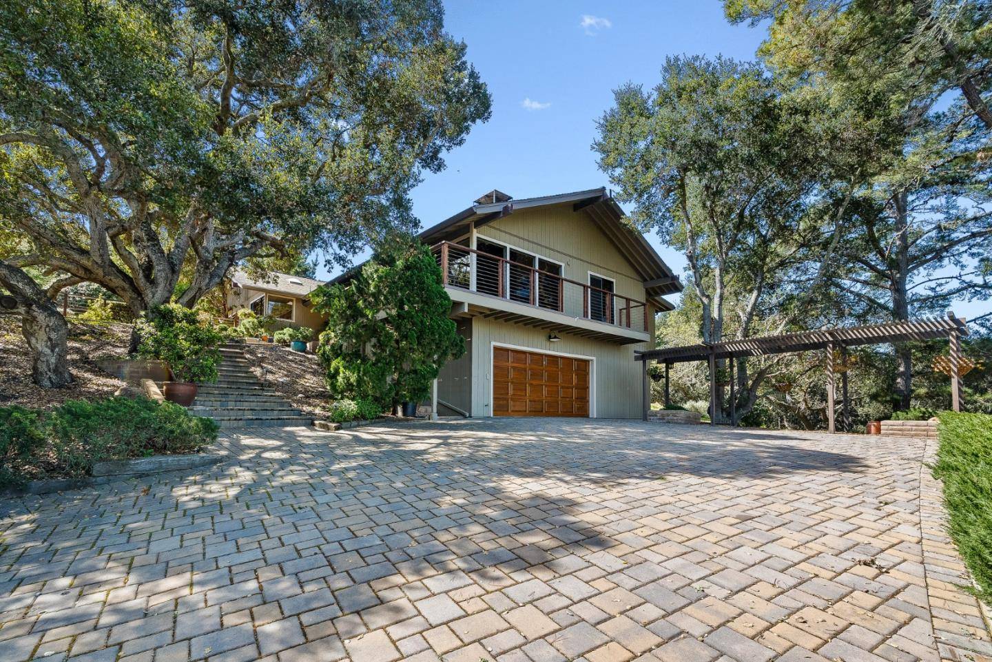Corral De Tierra, CA 93908,17 Calera Canyon RD