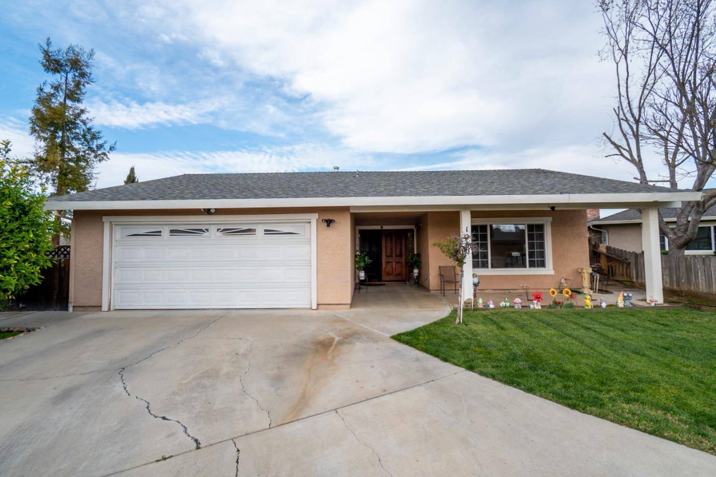 Hollister, CA 95023,1260 Heather Glen CIR