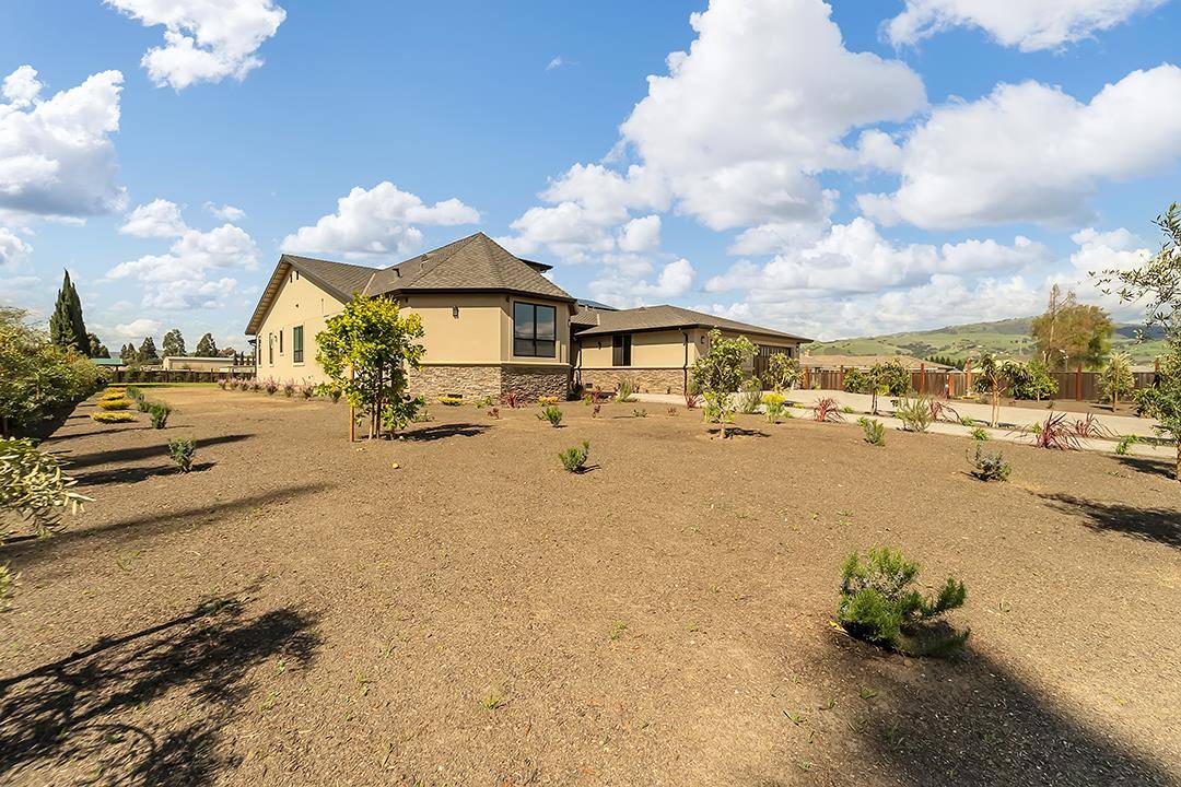 San Martin, CA 95046,475 E Middle AVE