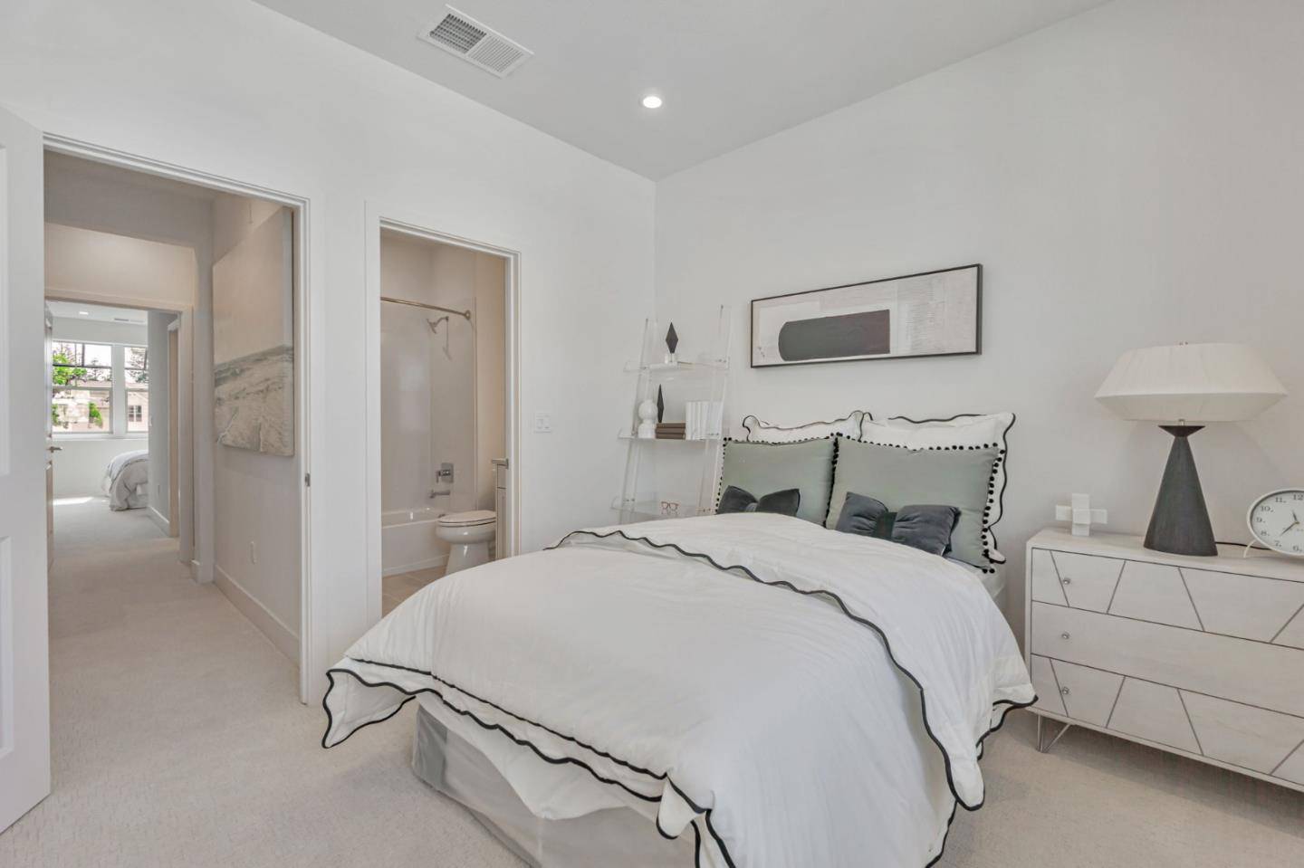 Walnut Creek, CA 94597,146 Oak CIR
