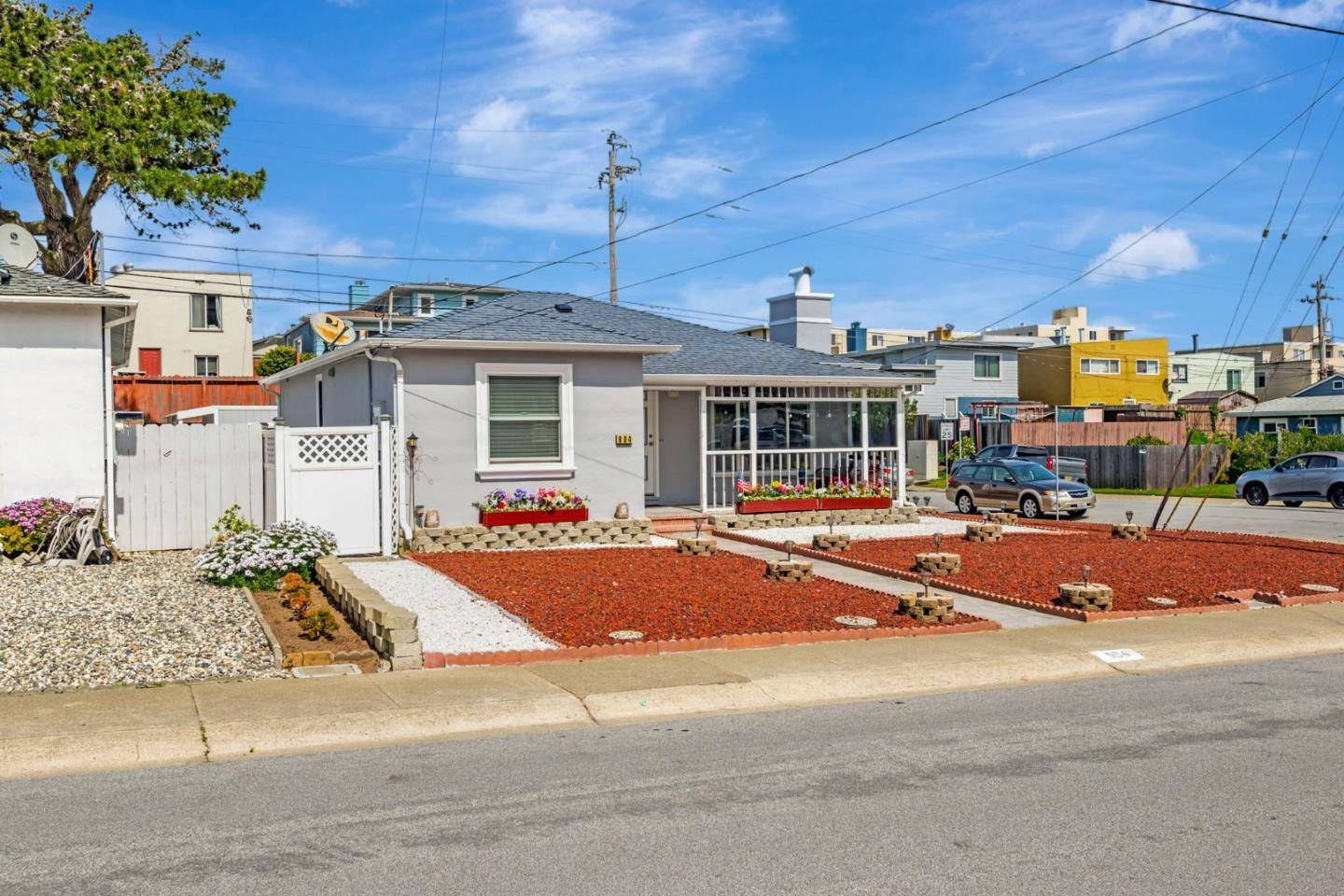 Daly City, CA 94015,904 Wildwood AVE