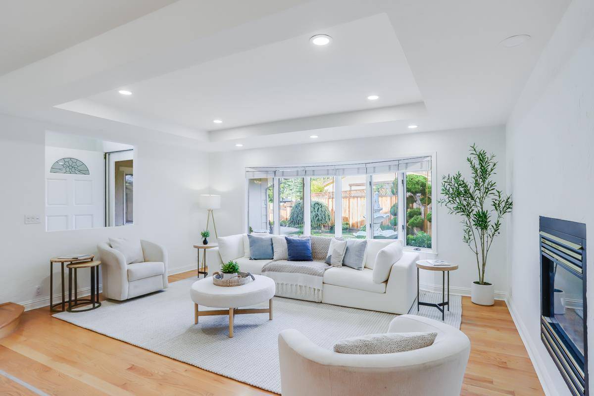 Santa Clara, CA 95051,894 Pepper Tree CT