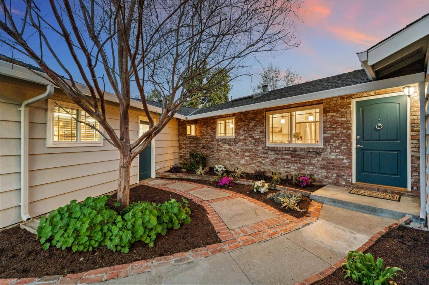 Campbell, CA 95008,14 Herbert LN