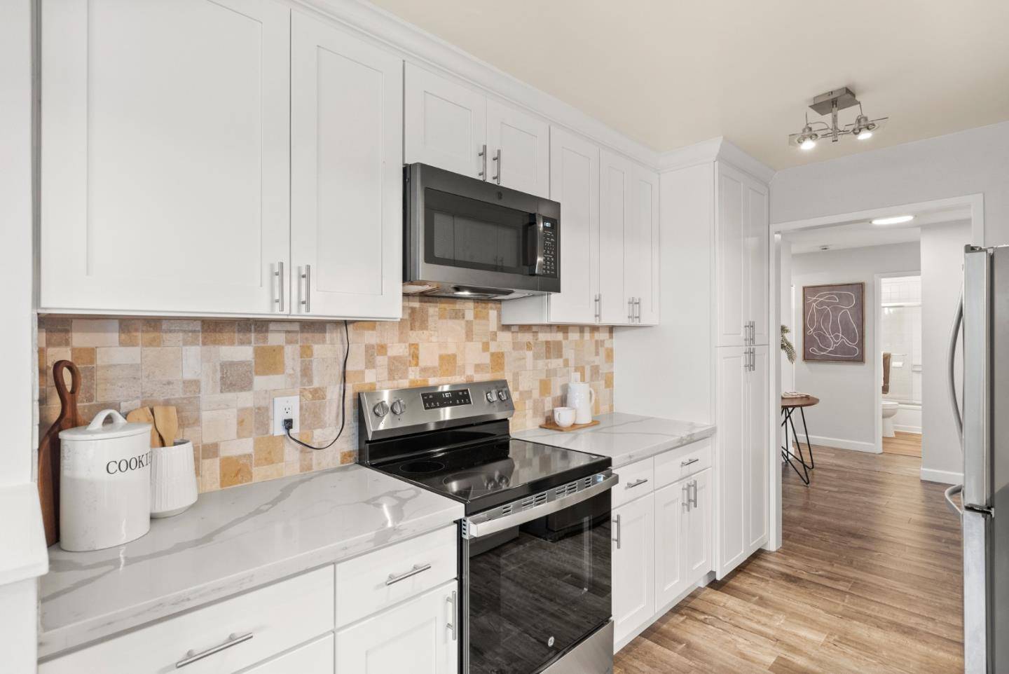 Redwood City, CA 94065,424 Barnegat LN