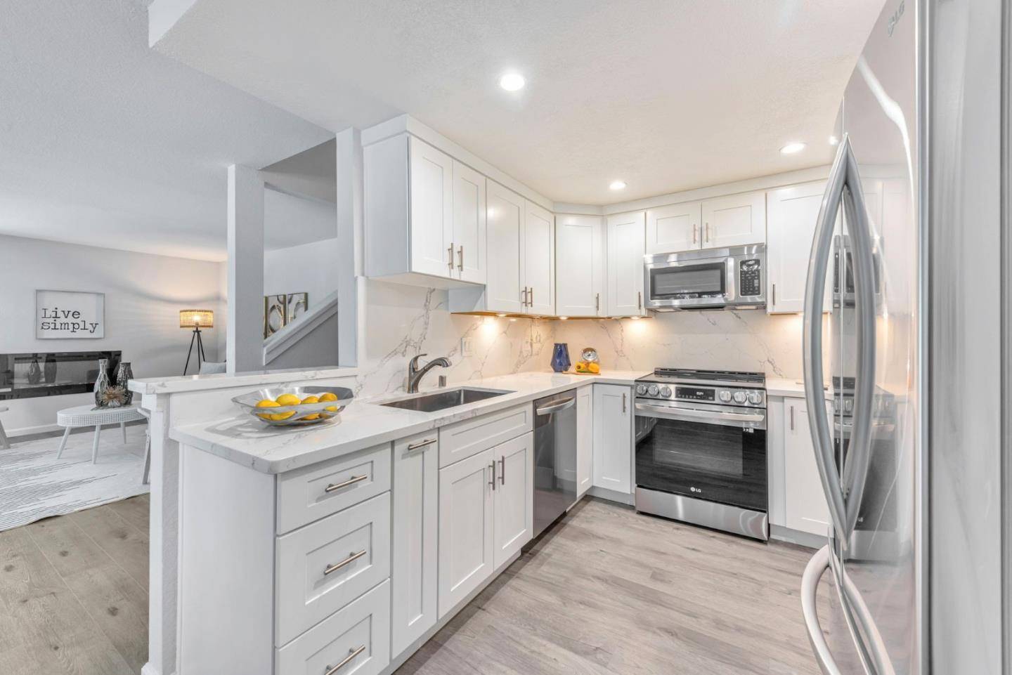 Fremont, CA 94538,39993 Fremont BLVD 201