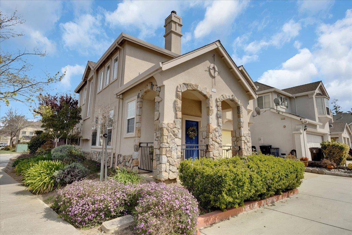 Salinas, CA 93906,1898 Bradbury ST