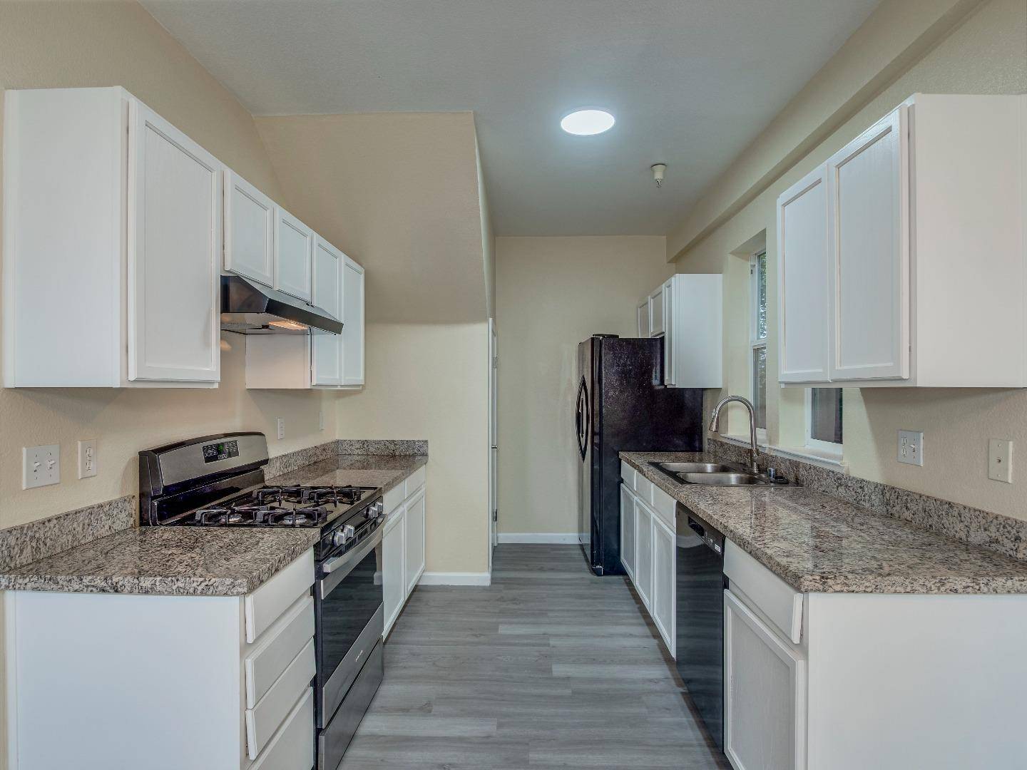 Watsonville, CA 95076,225 Pacifica BLVD 204