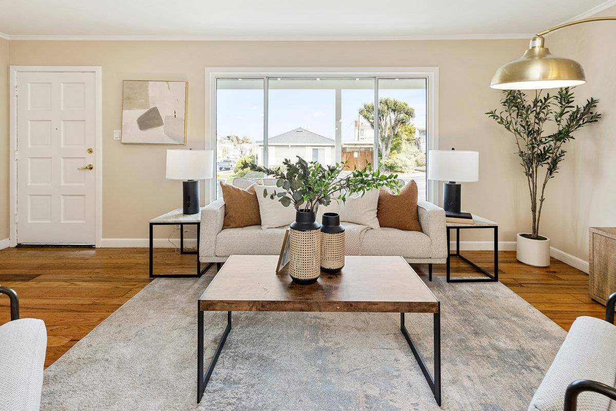 South San Francisco, CA 94080,127 Sherwood WAY