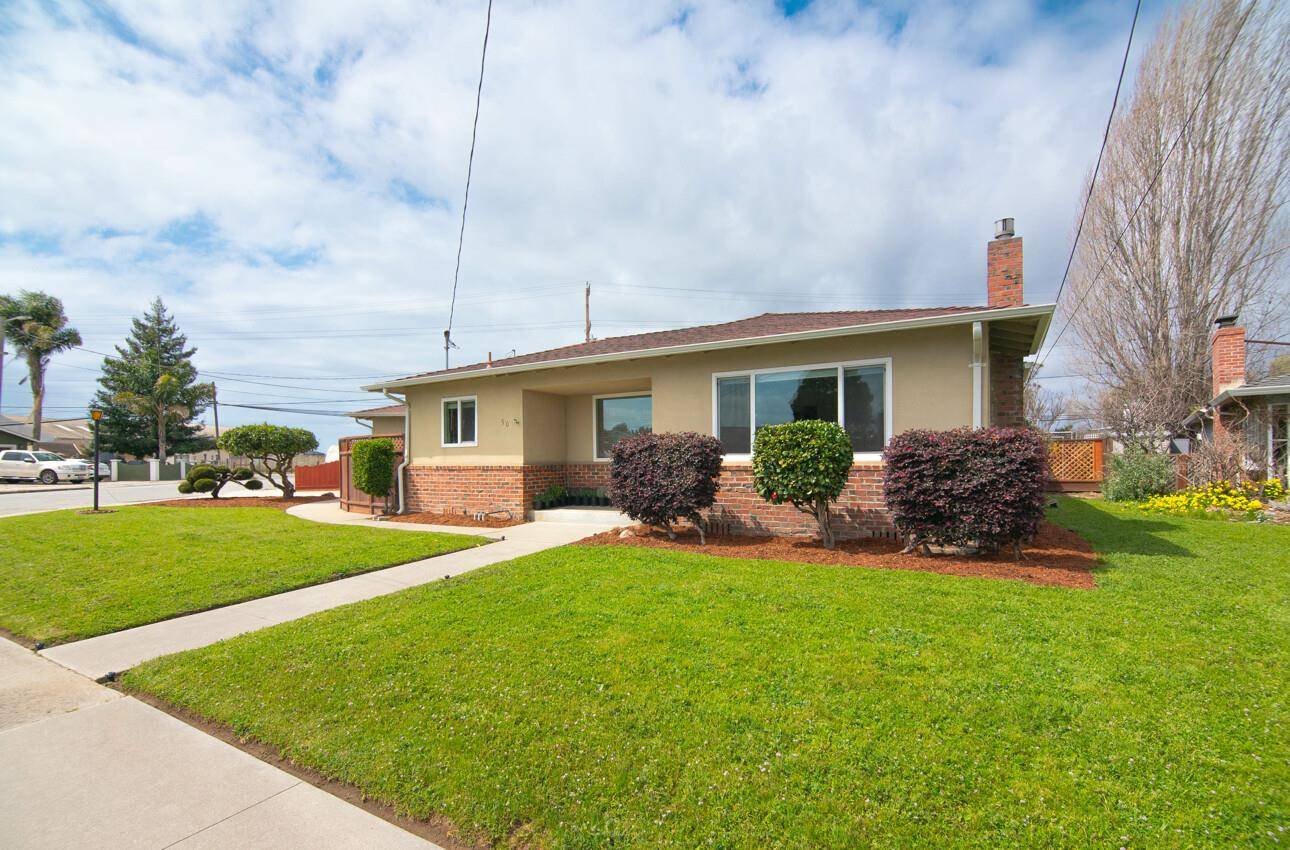 Watsonville, CA 95076,90 Beverly DR