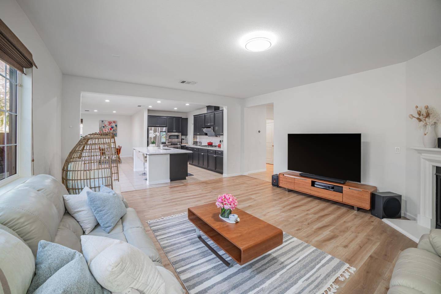 Mountain House, CA 95391,711 W Glendora AVE
