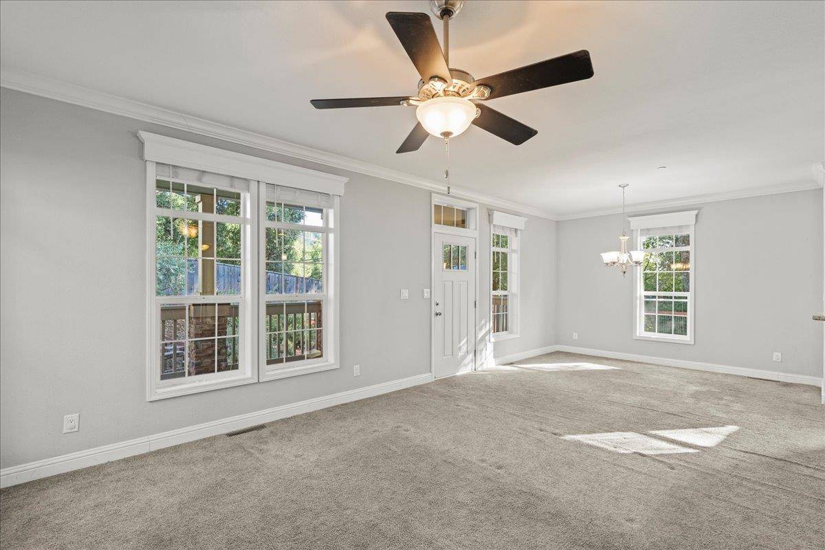 Los Gatos, CA 95033,24130 Loma Prieta AVE