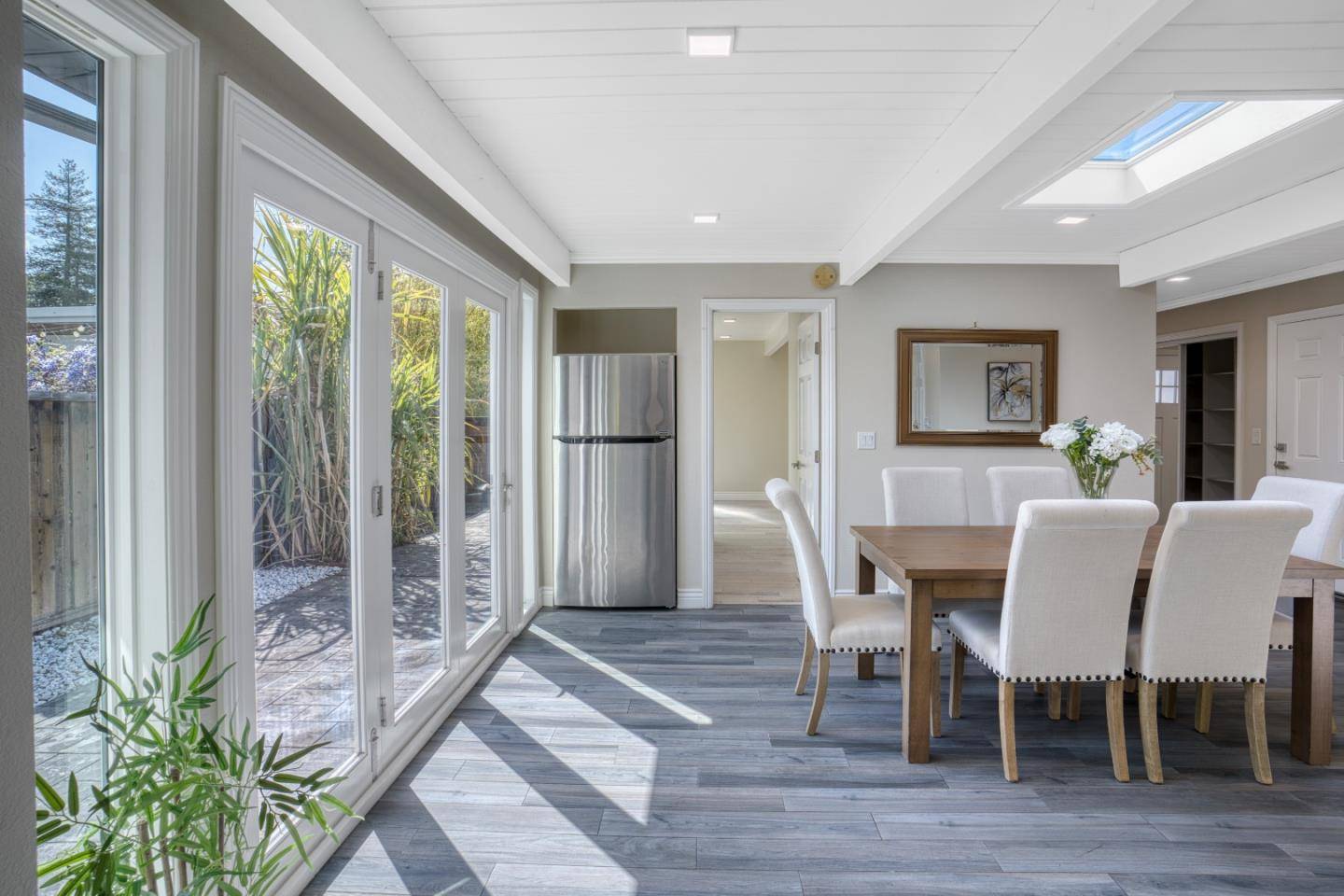 Cupertino, CA 95014,6087 Bollinger RD