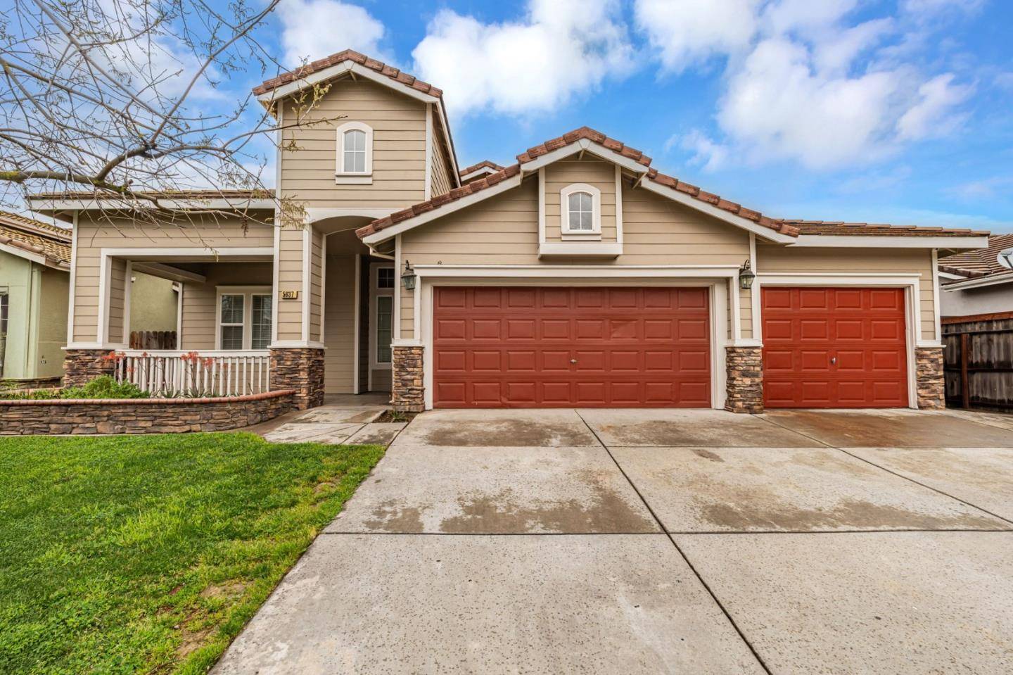 Riverbank, CA 95367,5637 Coloma CT