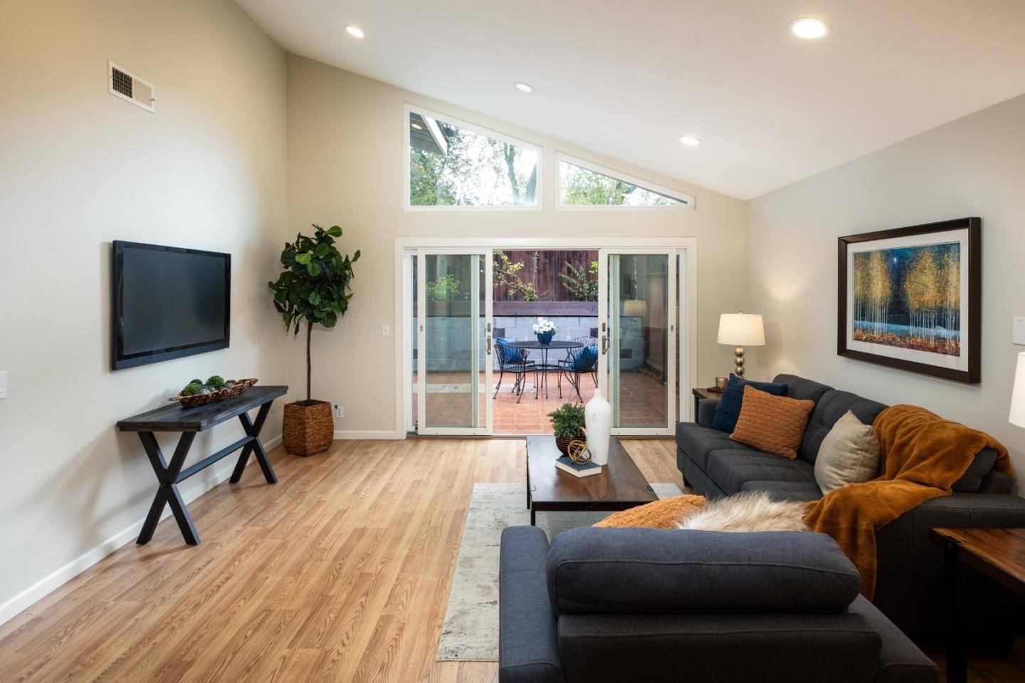 Cupertino, CA 95014,10080 Firwood DR