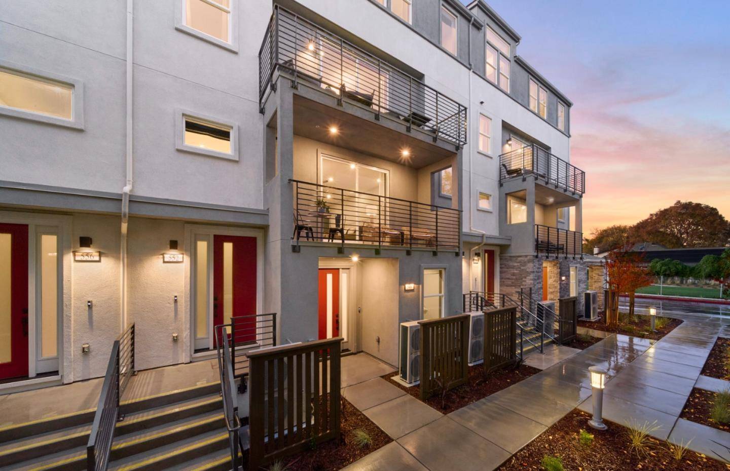 San Jose, CA 95117,806 Redberry WAY