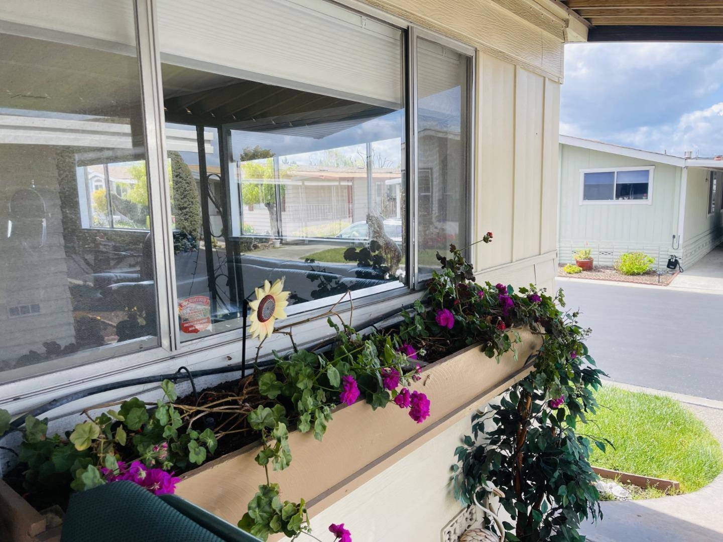 San Jose, CA 95125,484 Millpond 484