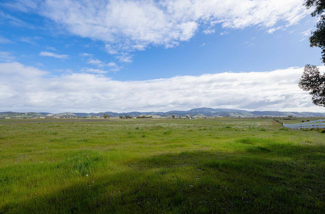 Bradley, CA 93426,50255 Adobe PL