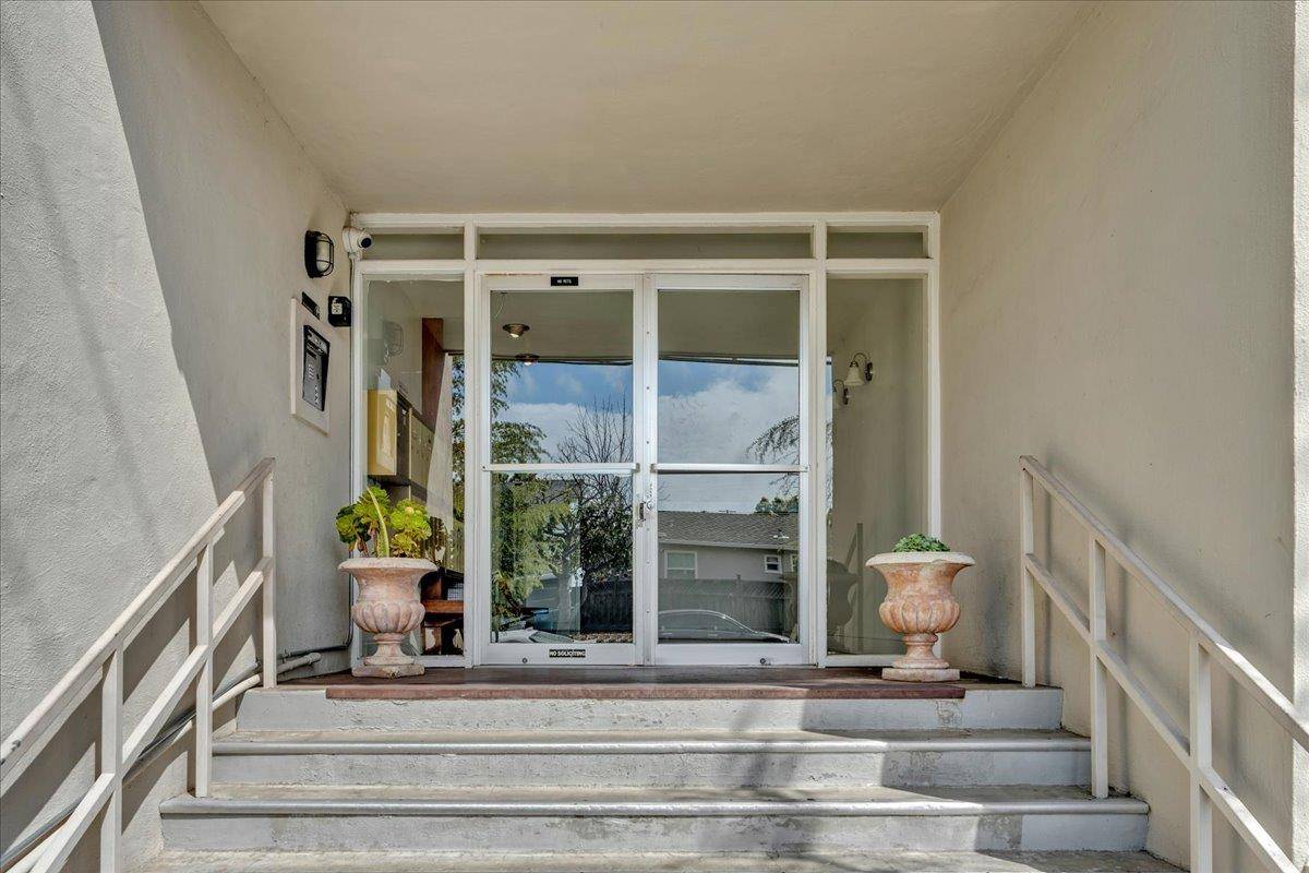 San Mateo, CA 94403,2655 Edison ST 209