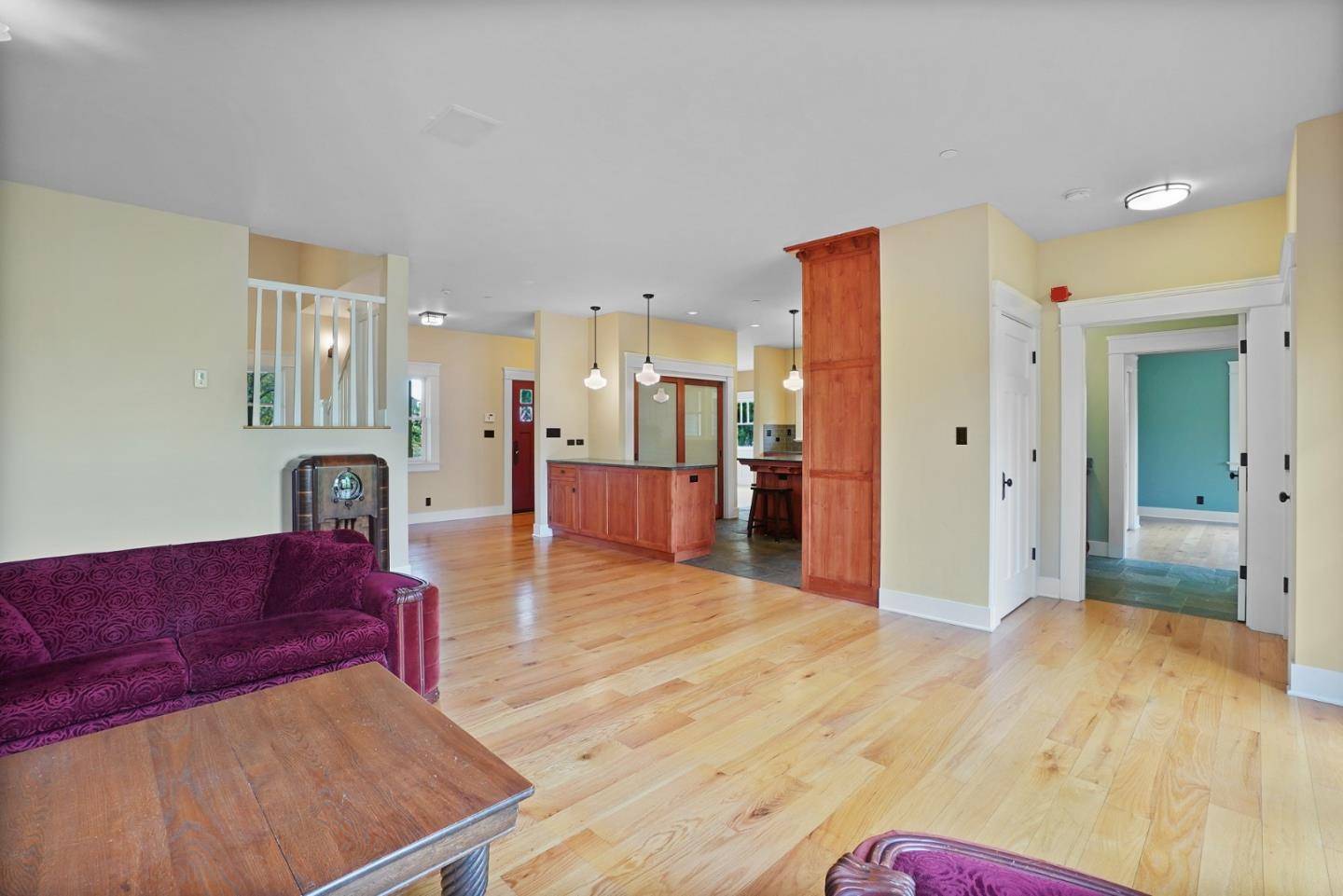 Half Moon Bay, CA 94019,385 Miramar DR