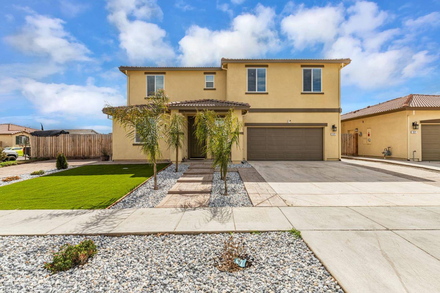 Los Banos, CA 93635,2075 Martin ST