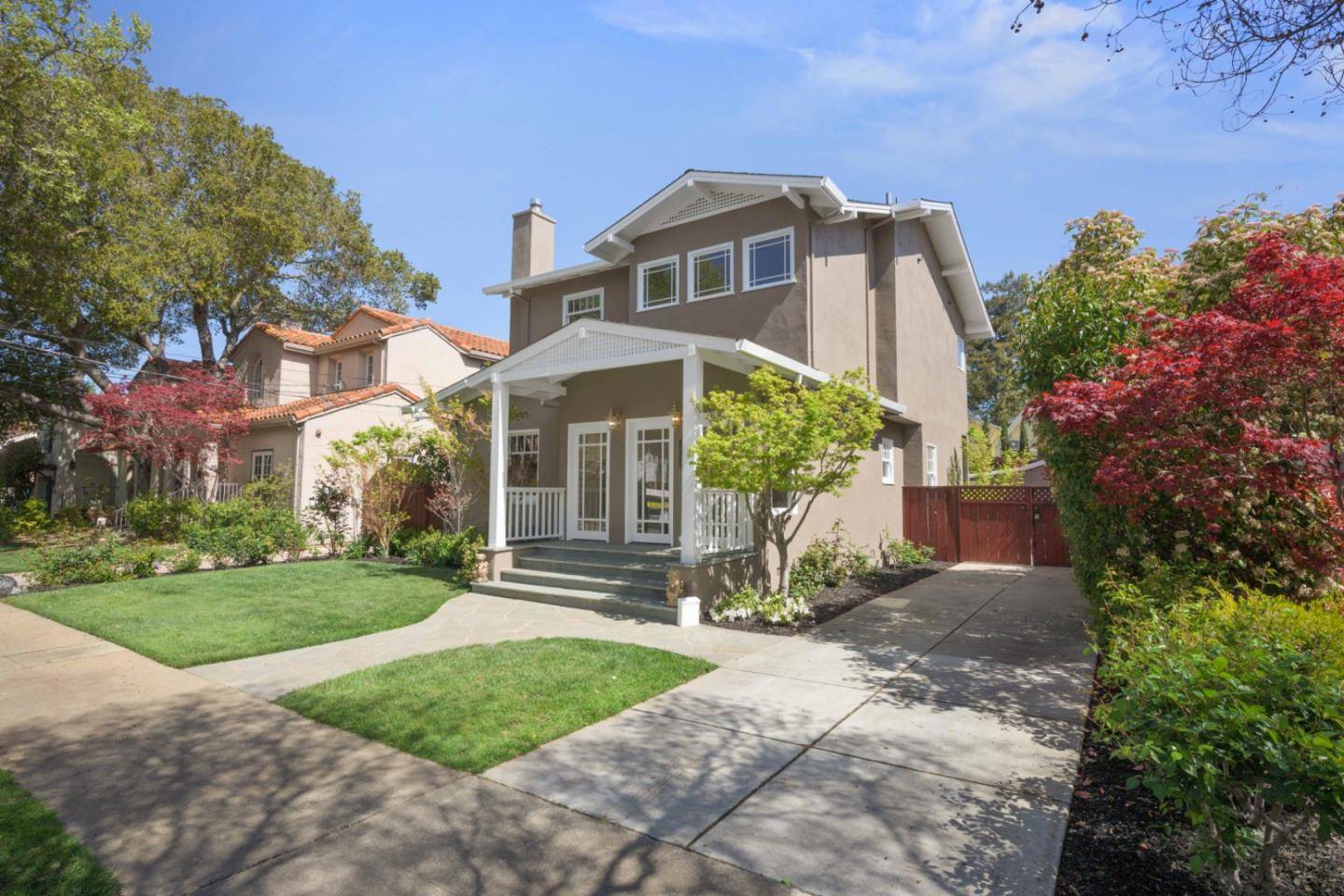 San Mateo, CA 94402,1249 Oak ST