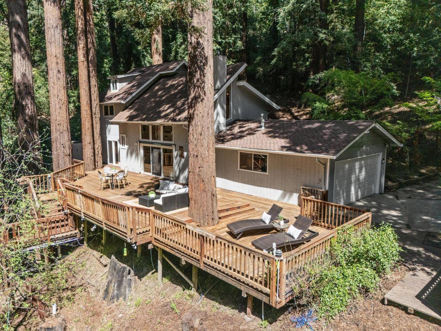 Los Gatos, CA 95033,16306 Redwood Lodge RD