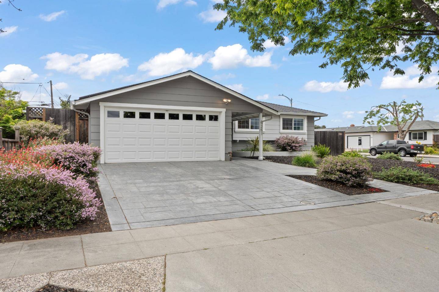 San Jose, CA 95118,5251 Larchwood DR