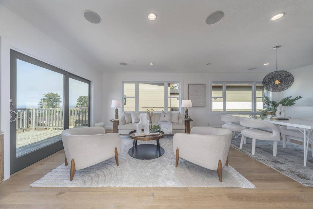 Moss Beach, CA 94038,854 Kelmore ST